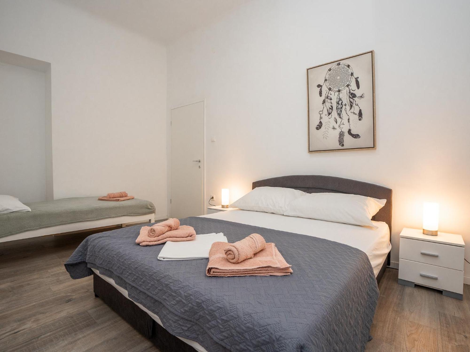 Apartments Lucija & Katia Риека Экстерьер фото