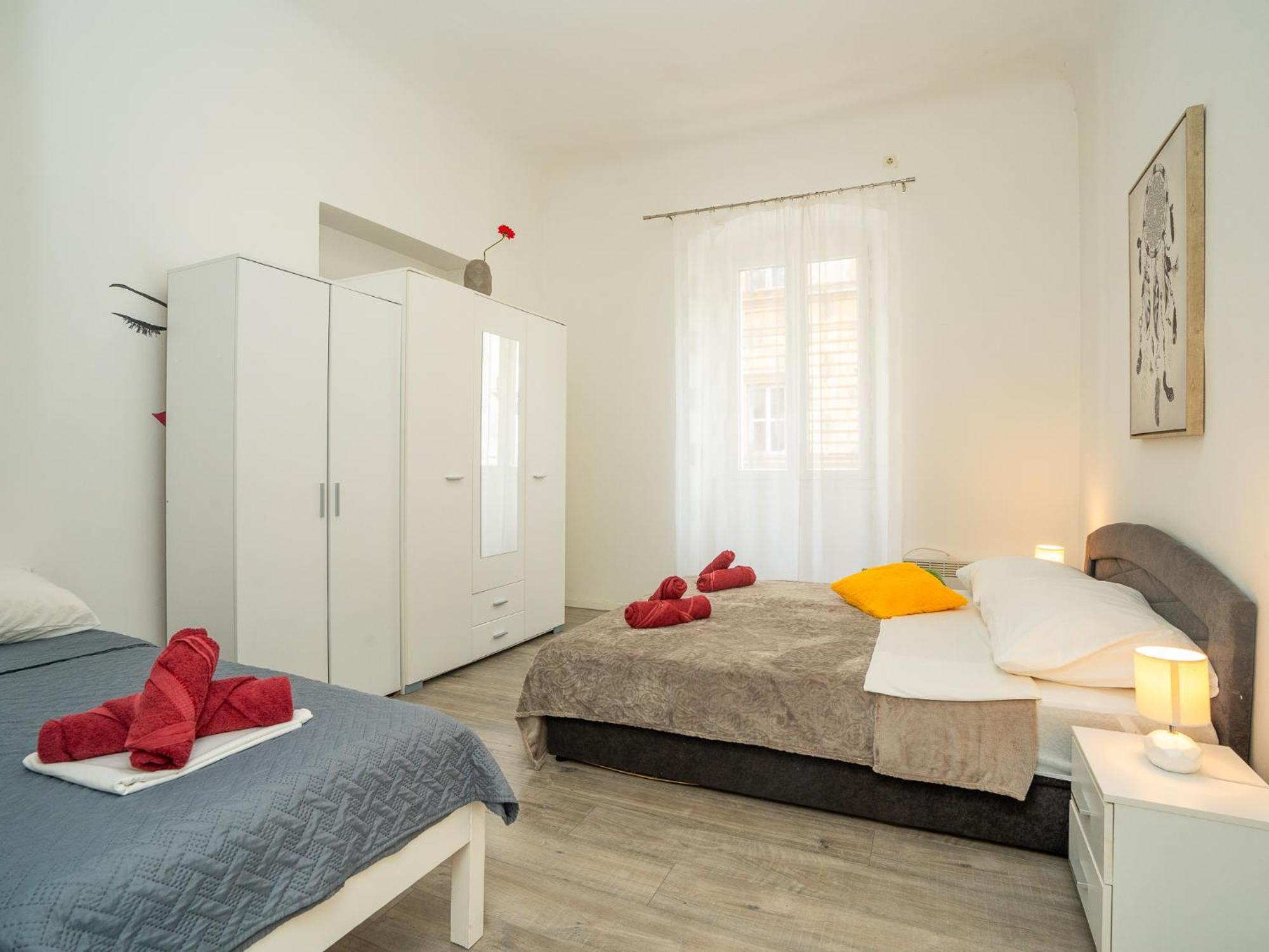 Apartments Lucija & Katia Риека Экстерьер фото